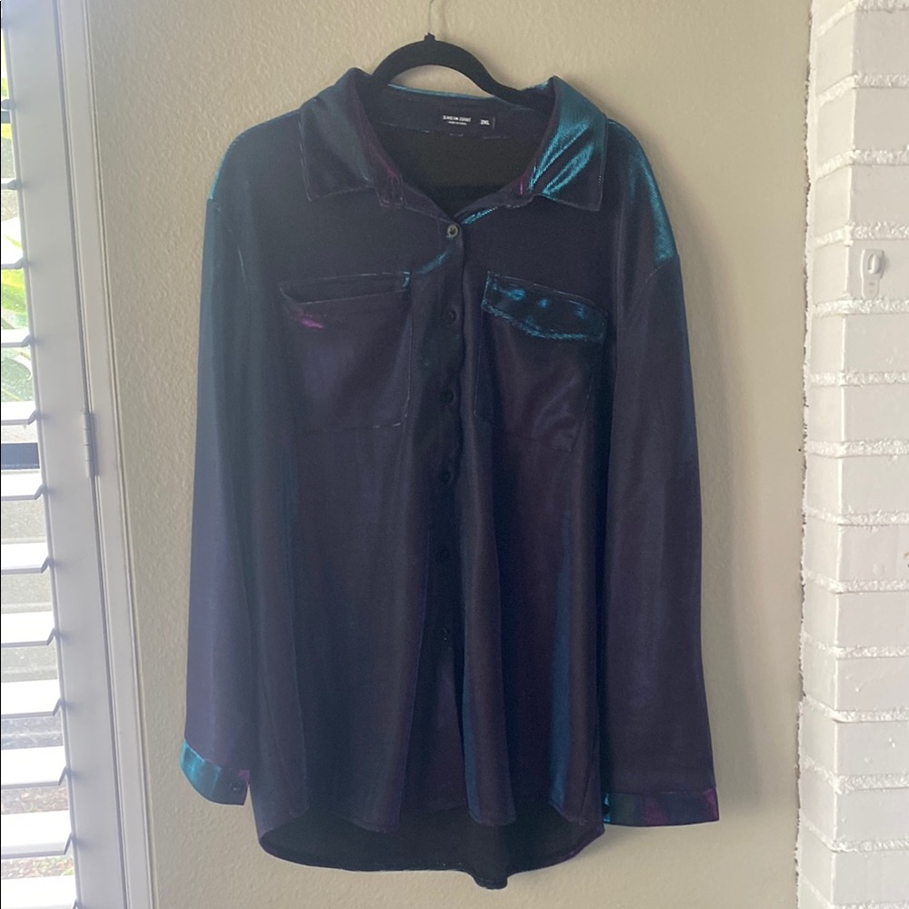 SHEIN Iridescent Button Down Shirt - Black and Teal